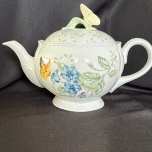 Lenox Butterfly Meadow Teapot with Floral Design